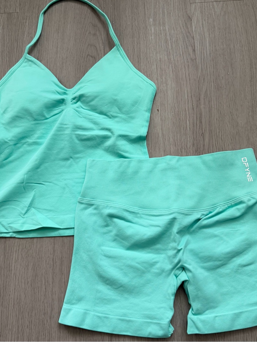 DFyne teal/turquoise impact sports bra and shorts set